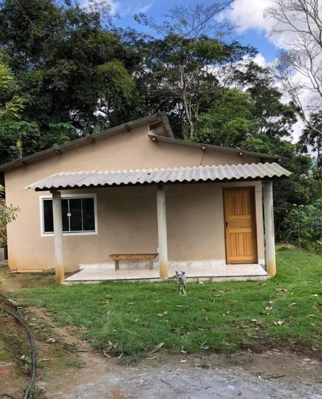 Chácara em Comunidade Urbana de Amarelos, Guarapari. Referência CH00014.
